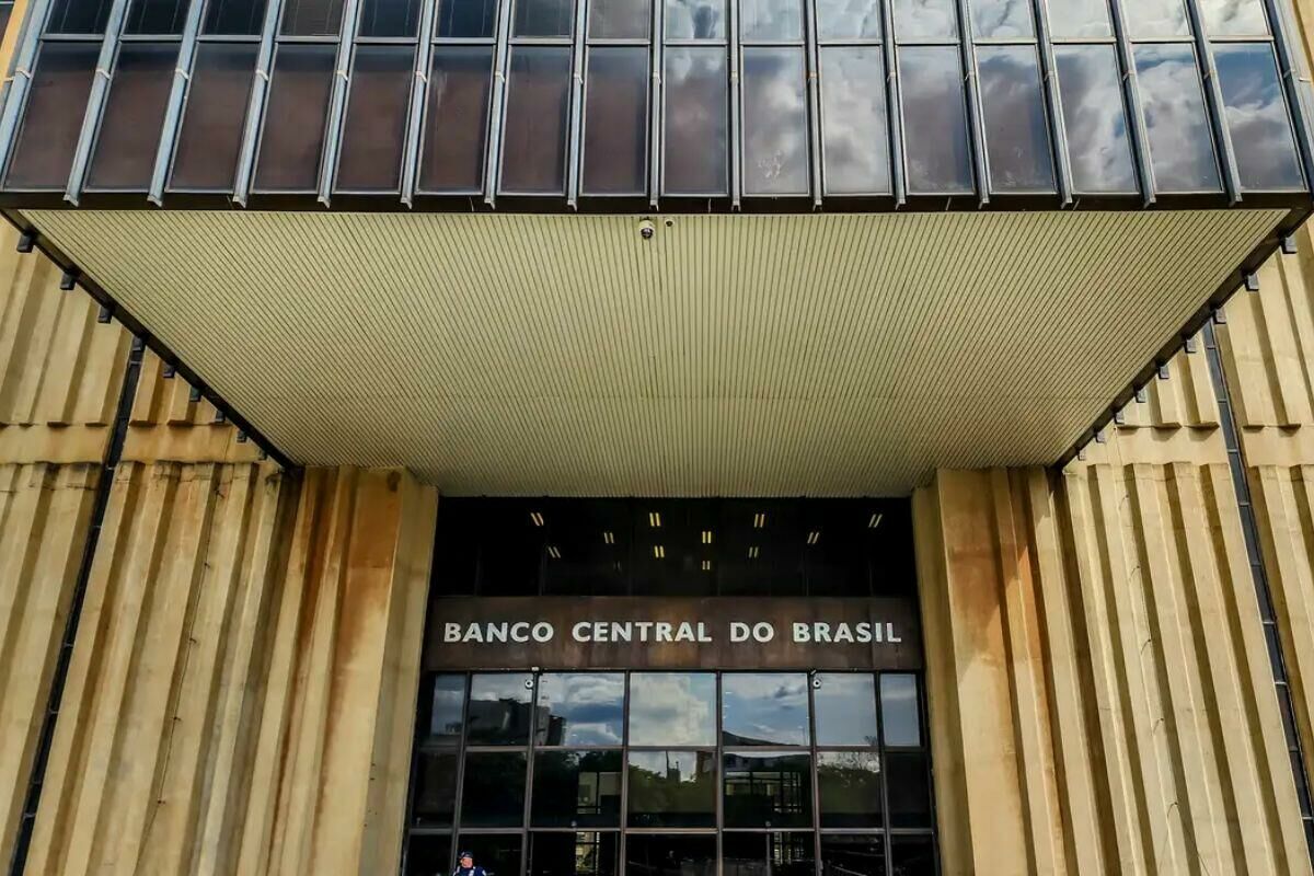 Imagem de compartilhamento para o artigo Copom decide nesta quarta se mantém ou eleva Selic, que está em 14,75% ao ano da MS Todo dia